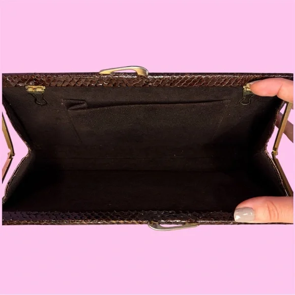 Vintage 1970’s Pierre Cardin snakeskin leather clutch purse. - Picture 3 of 5